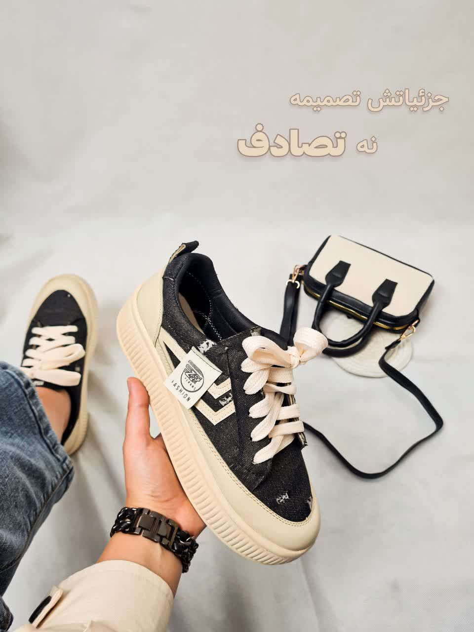 1000319445 کفش اسپرت لی