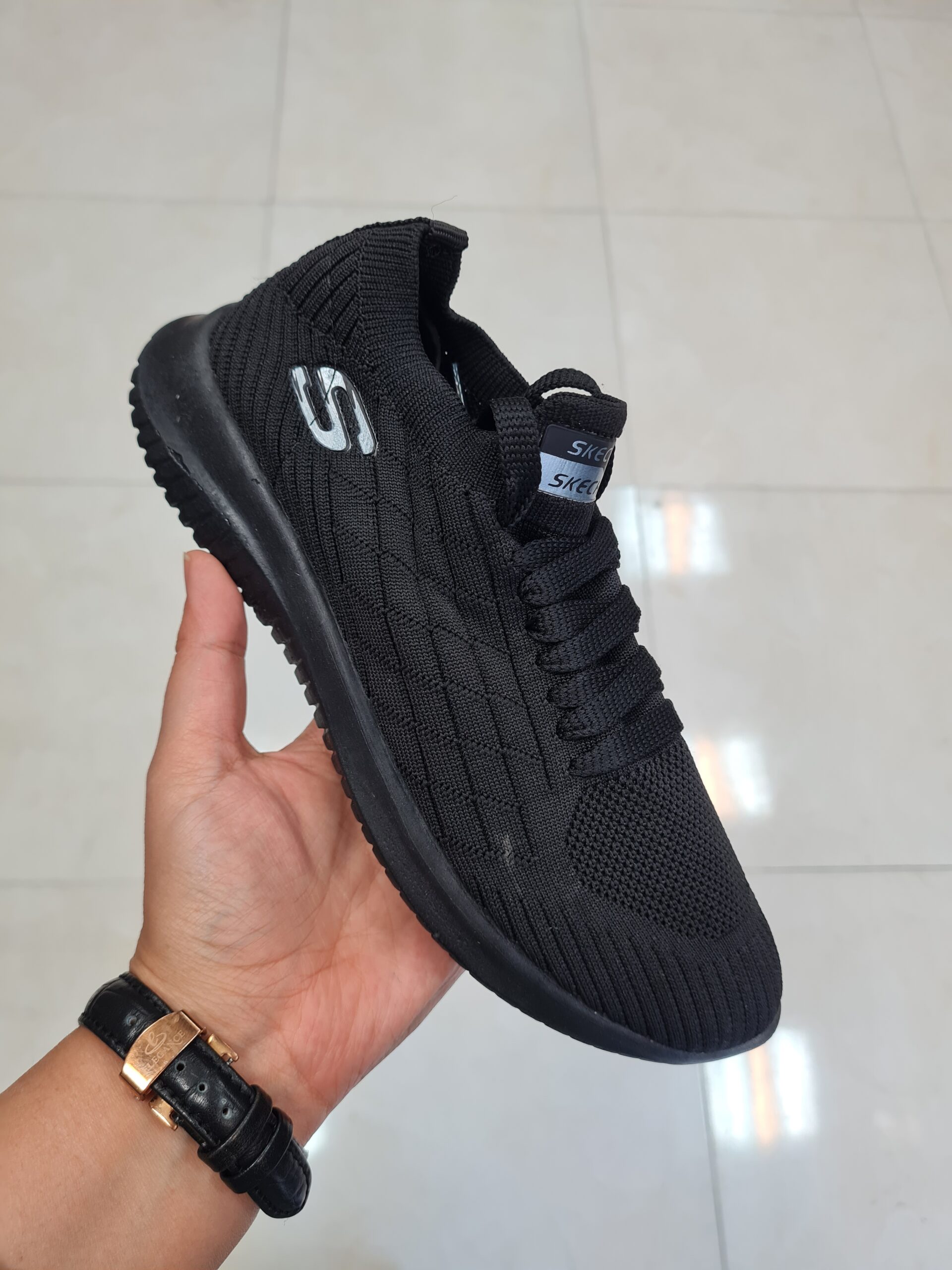 1000319548 کتونی جورابی بزرگپا