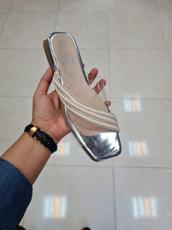 دمپایی طلقی کرم