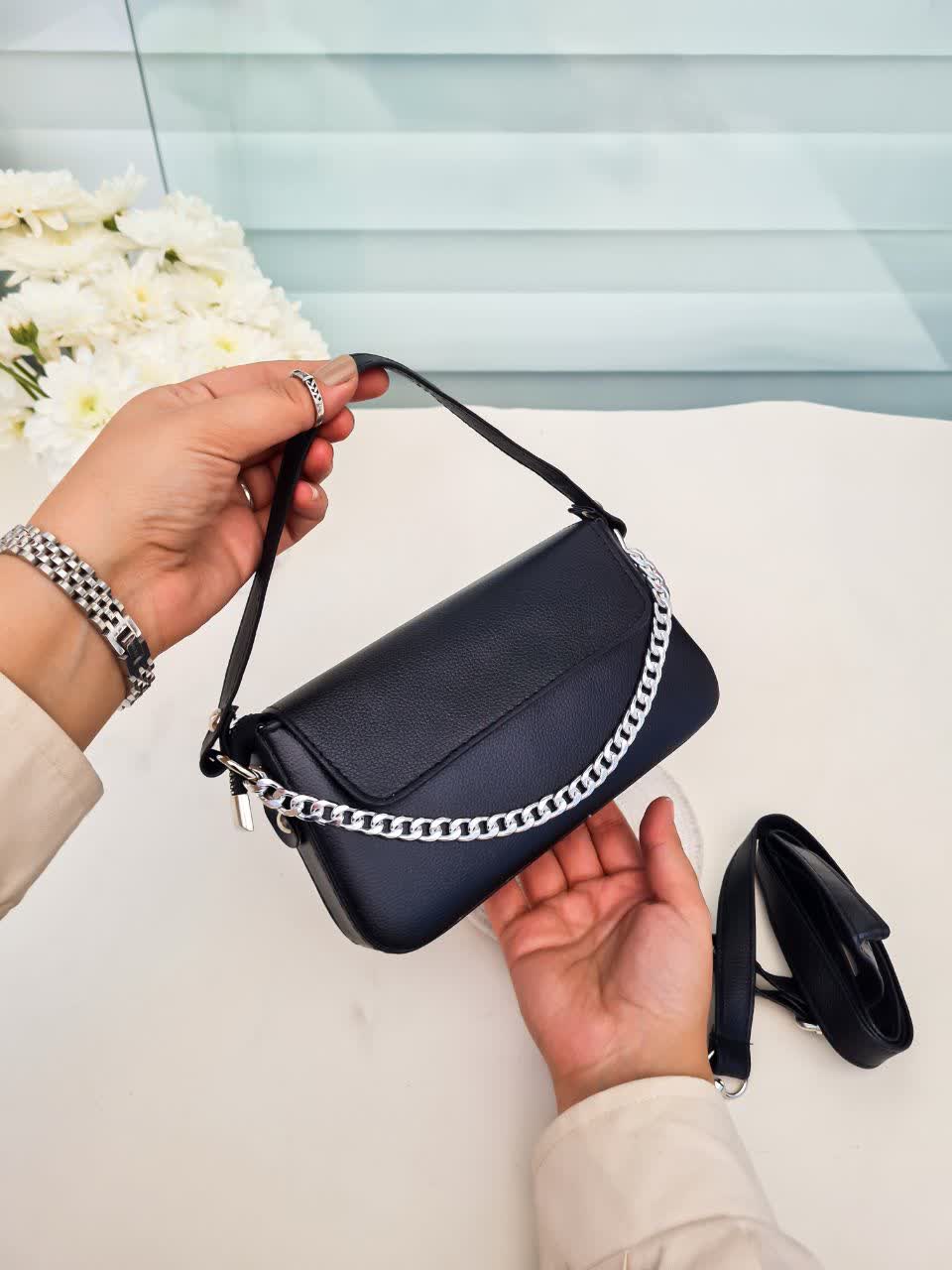 photo_2025-10-10_16-34-41 کیف دوشی زنجیردار