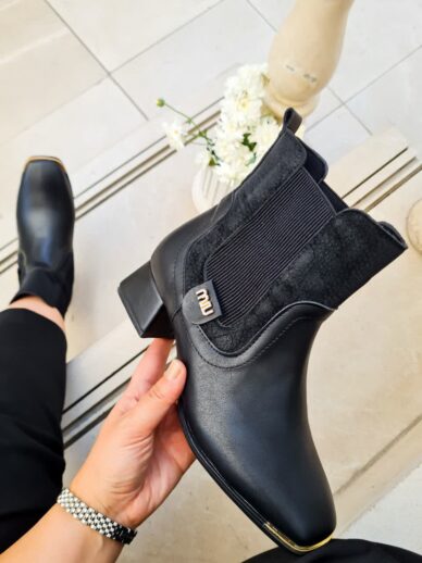 نیم بوت پاشنه دار آوان