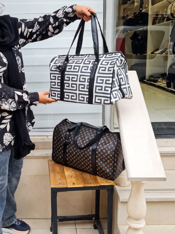 ساک مسافرتی روژیار دستی و دوشی چرمی ال وی و جیونچی فقط ۴۰۰ ت 😍 ‌.