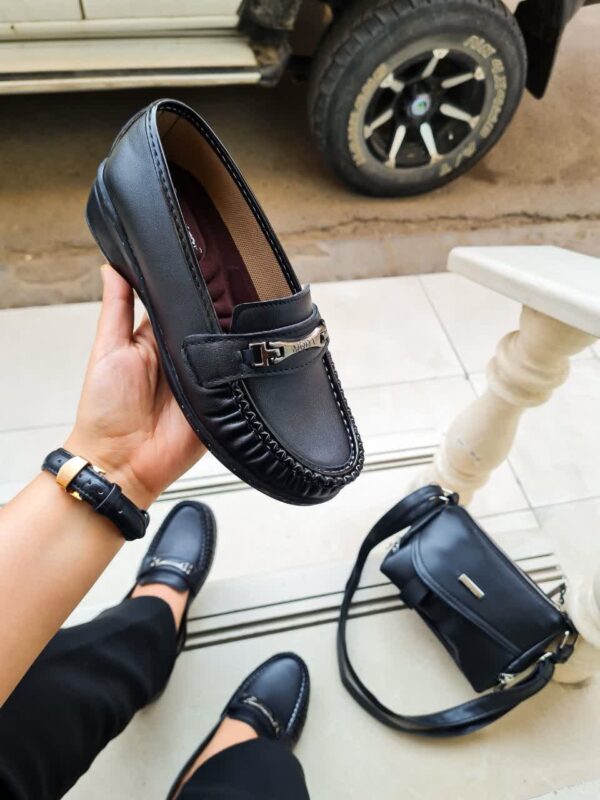 کفش طبی دانیار