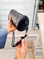 کیف دوشی زنانه باشن