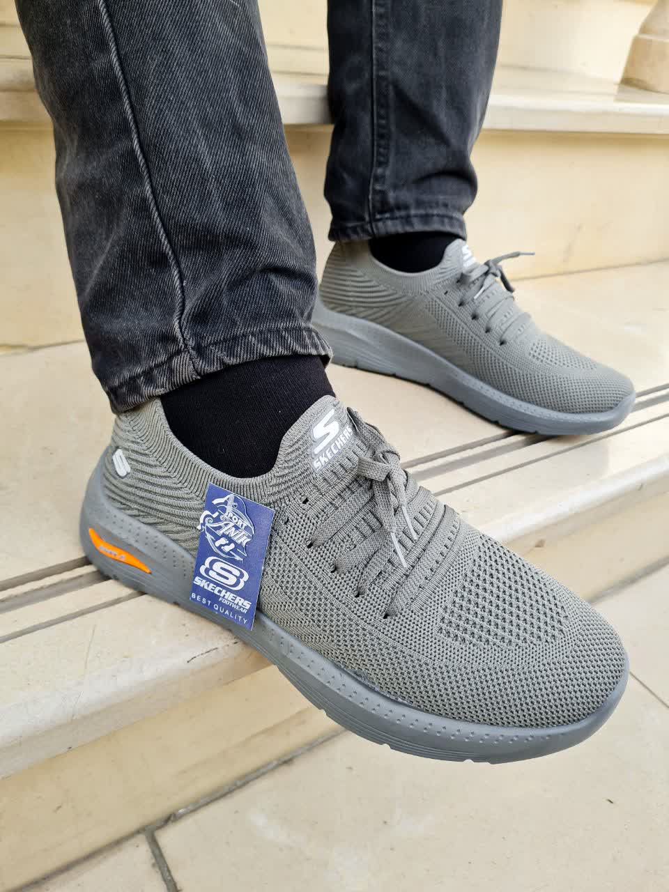 photo_2026-02-10_17-14-36 کتونی جورابی مردانه اسکیچرز