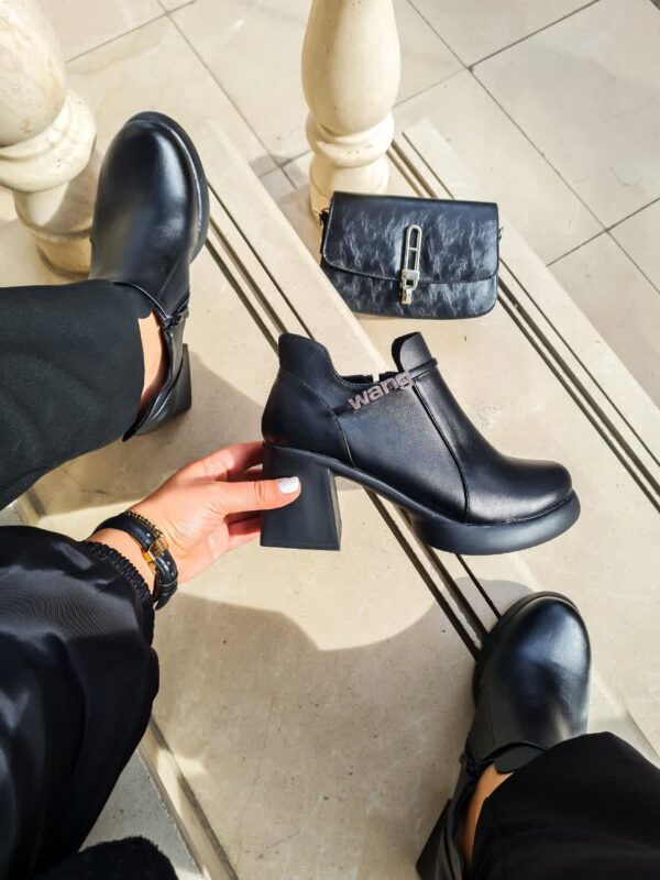 کفش زنانه پاشنه دار ونگ